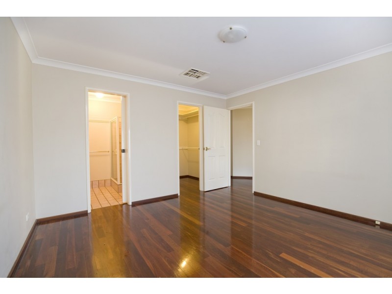 1 Silkwood Close, Halls Head WA 6210