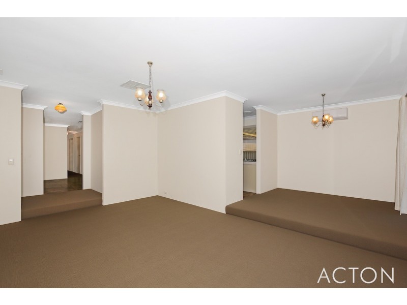 47 Hungerford Avenue, Halls Head WA 6210