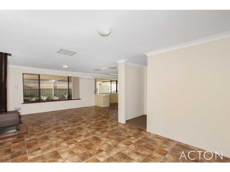 47 Hungerford Avenue, Halls Head WA 6210