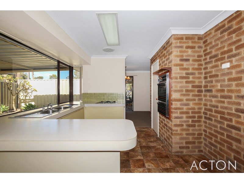 47 Hungerford Avenue, Halls Head WA 6210