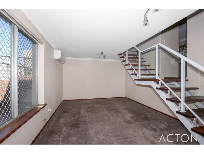 130 McLarty Road, Halls Head WA 6210