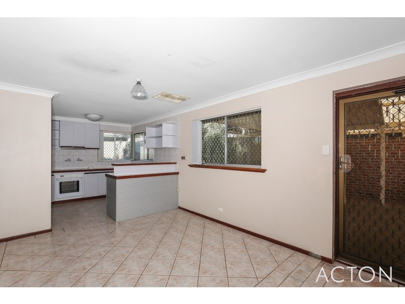 130 McLarty Road, Halls Head WA 6210