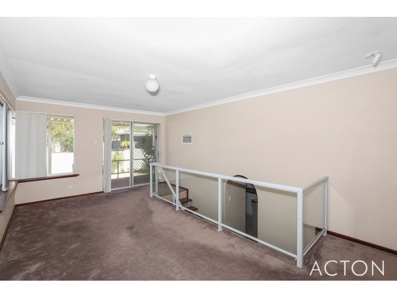 130 McLarty Road, Halls Head WA 6210