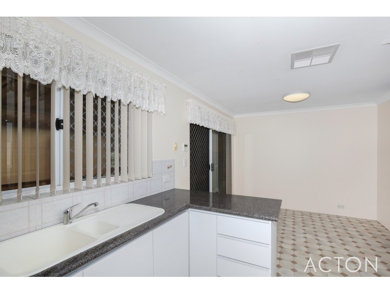 2/28 Moat Street, Mandurah WA 6210