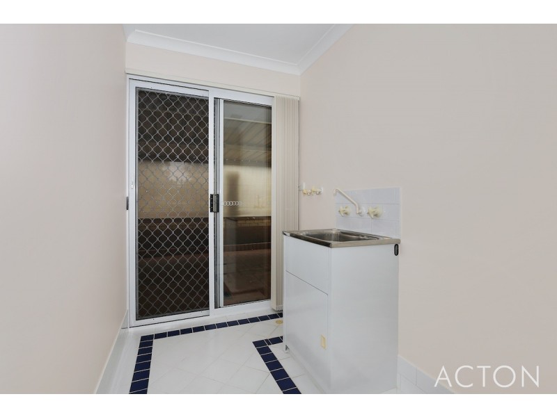 2/28 Moat Street, Mandurah WA 6210
