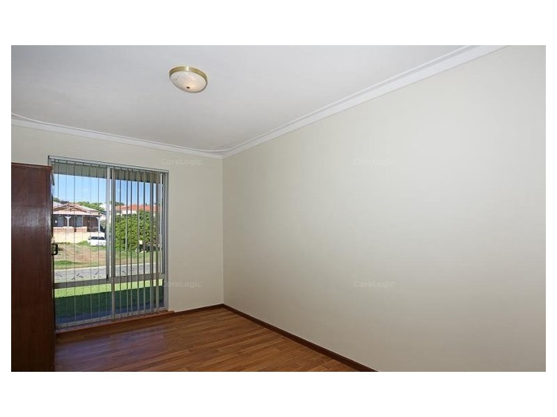 12 Collier Street, Silver Sands WA 6210