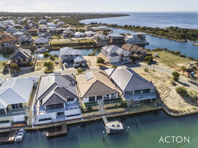 57 Sandpiper Island Retreat, Wannanup WA 6210