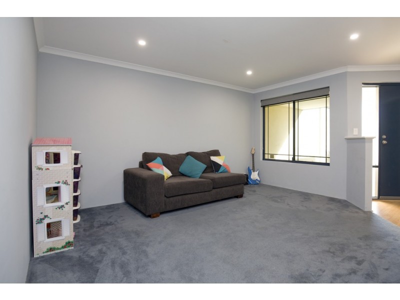 105 Touchstone Drive, Dawesville WA 6211