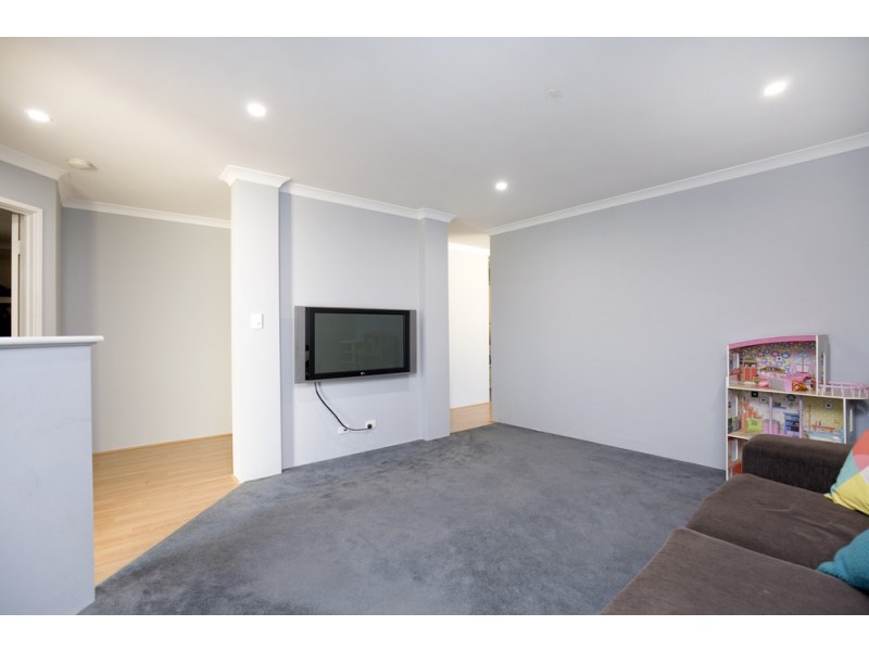 105 Touchstone Drive, Dawesville WA 6211