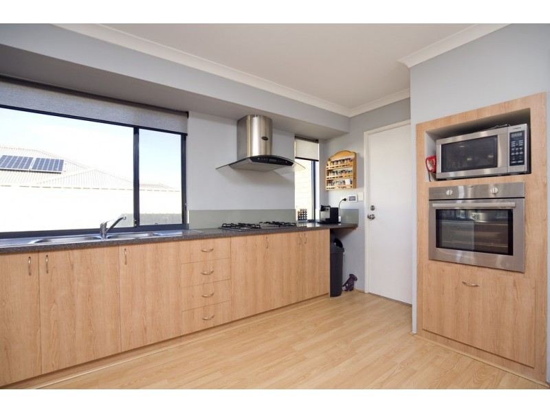 105 Touchstone Drive, Dawesville WA 6211