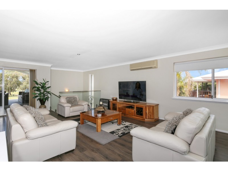 37 Hill Street, Halls Head WA 6210