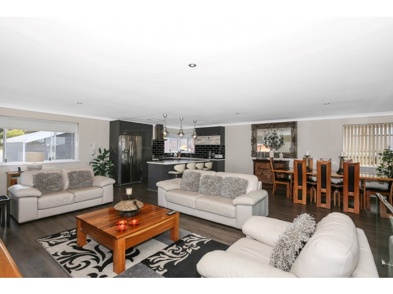 37 Hill Street, Halls Head WA 6210