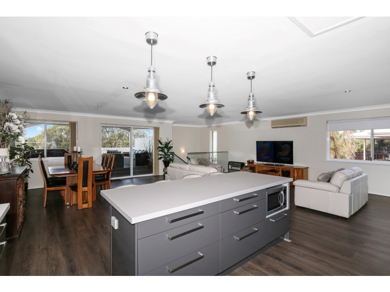 37 Hill Street, Halls Head WA 6210