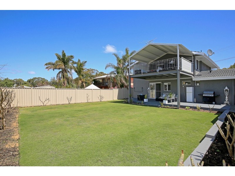 37 Hill Street, Halls Head WA 6210