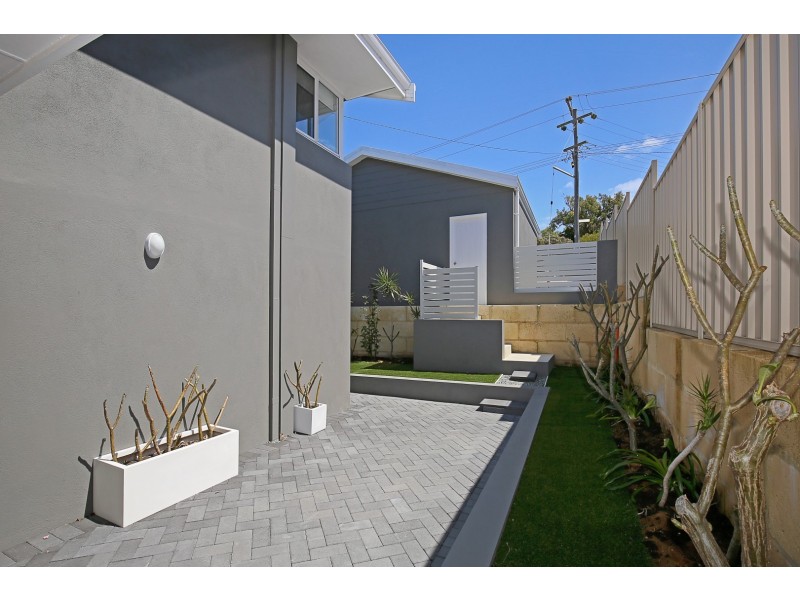 37 Hill Street, Halls Head WA 6210