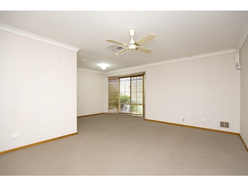 9 Stirling Grove, Mandurah WA 6210