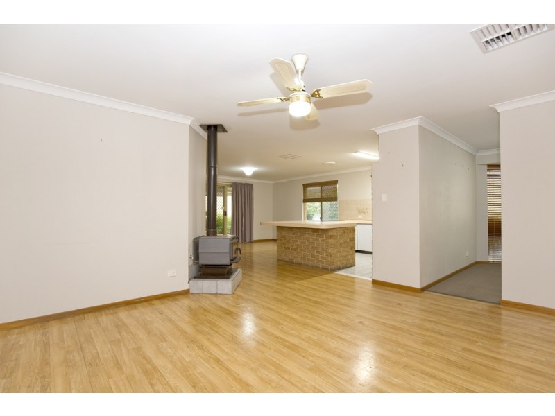 9 Stirling Grove, Mandurah WA 6210