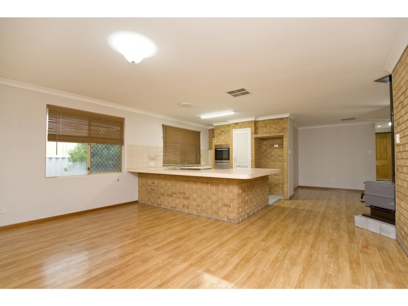 9 Stirling Grove, Mandurah WA 6210