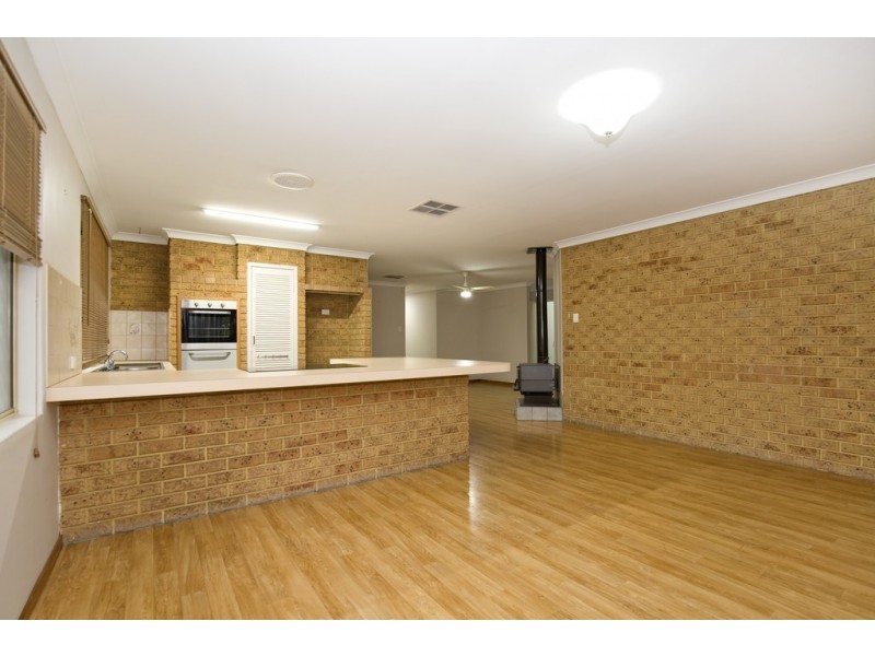 9 Stirling Grove, Mandurah WA 6210