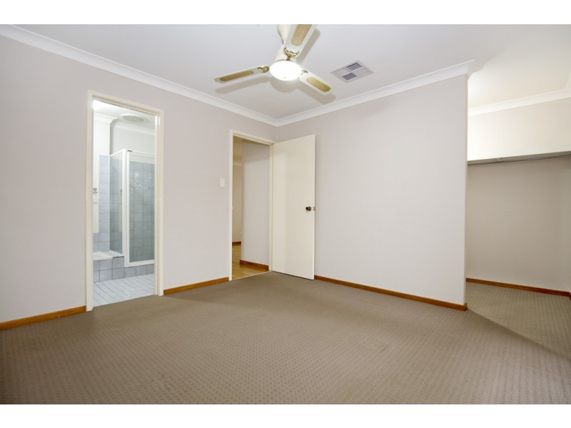 9 Stirling Grove, Mandurah WA 6210