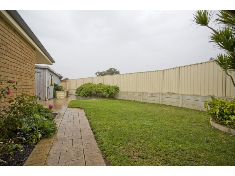 9 Stirling Grove, Mandurah WA 6210