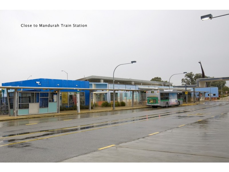 9 Stirling Grove, Mandurah WA 6210