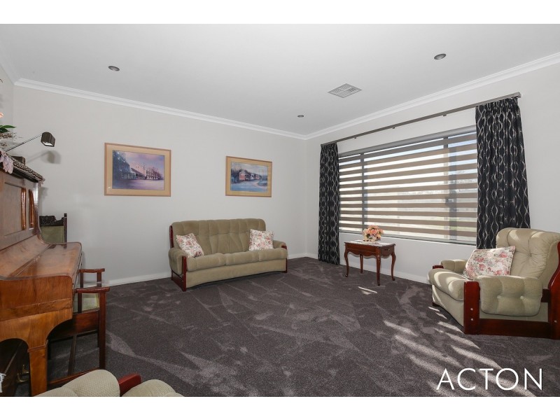 19 Pardalote Way, Erskine WA 6210