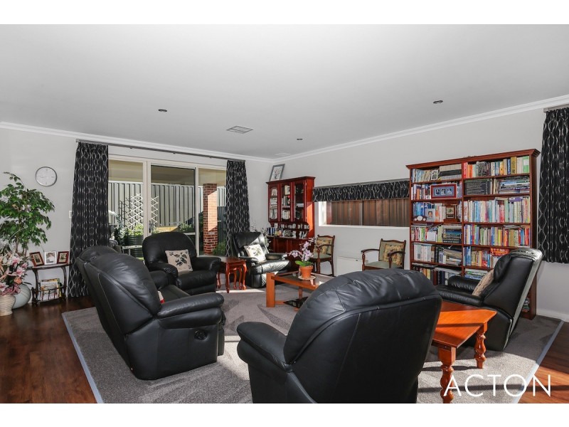 19 Pardalote Way, Erskine WA 6210