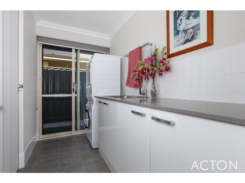 19 Pardalote Way, Erskine WA 6210
