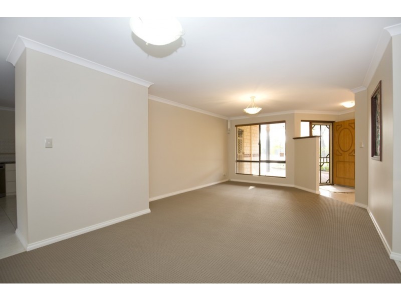 21 Redcliffe Road, Greenfields WA 6210