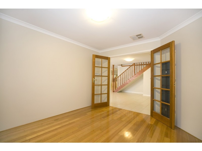 21 Redcliffe Road, Greenfields WA 6210