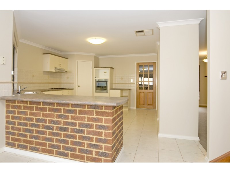 21 Redcliffe Road, Greenfields WA 6210