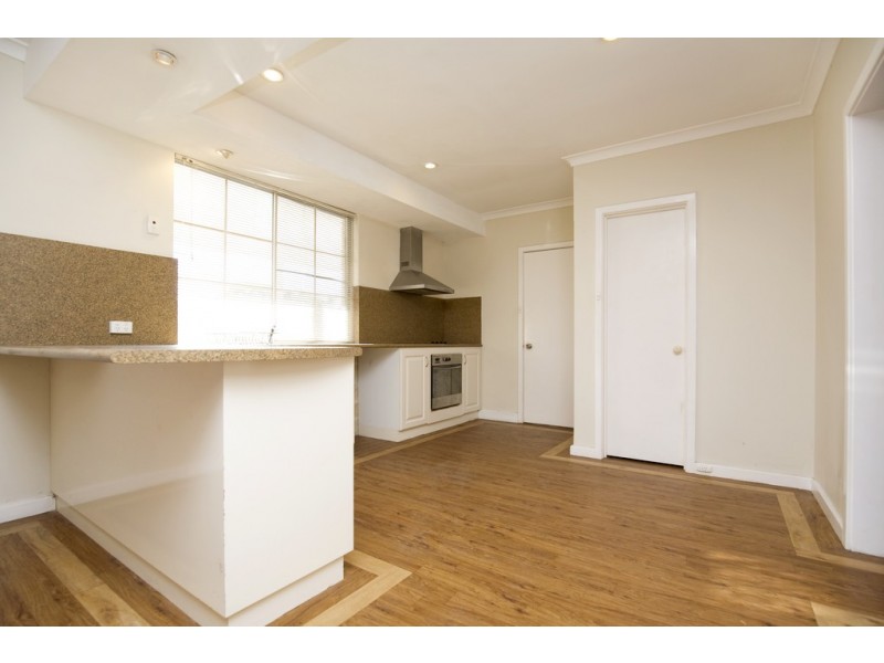 113 McLarty Road, Halls Head WA 6210