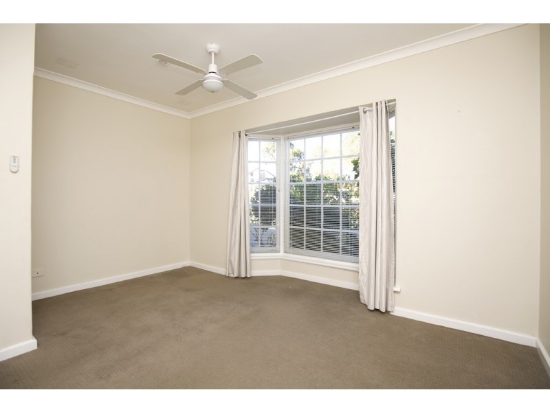 113 McLarty Road, Halls Head WA 6210