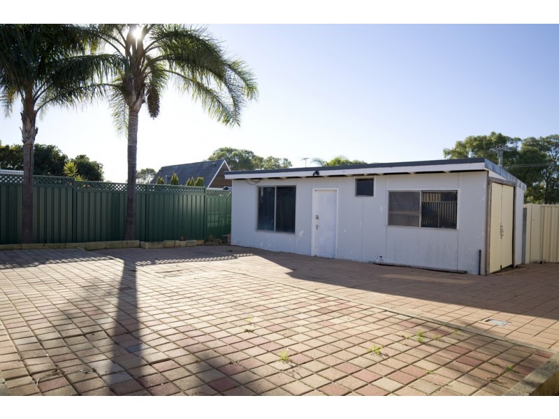 113 McLarty Road, Halls Head WA 6210