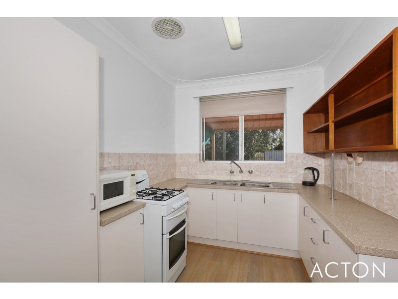 24 Comet Street, Dudley Park WA 6210