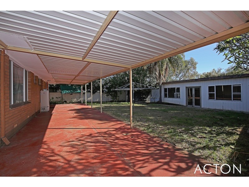 24 Comet Street, Dudley Park WA 6210