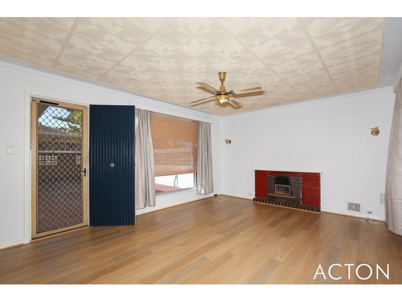 24 Comet Street, Dudley Park WA 6210