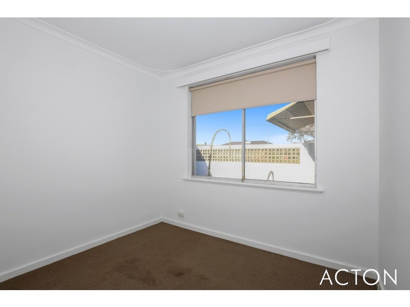 24 Comet Street, Dudley Park WA 6210