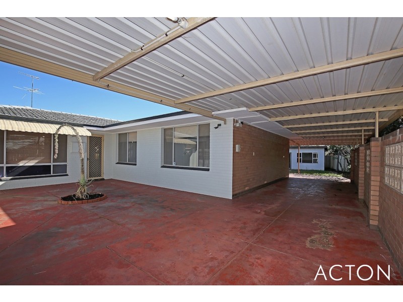 24 Comet Street, Dudley Park WA 6210