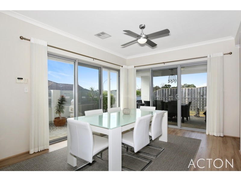 16 Cruentas Way, Halls Head WA 6210