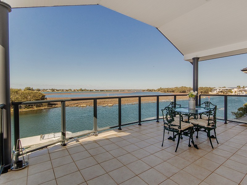 13 Nyari Court, Halls Head WA 6210