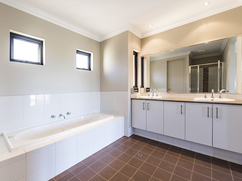 19/2 The Pass, Dawesville WA 6211