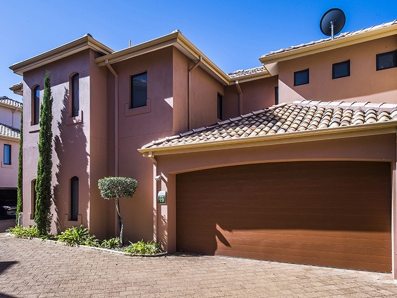 19/2 The Pass, Dawesville WA 6211