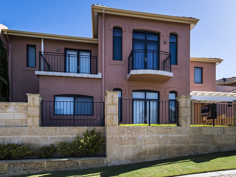 19/2 The Pass, Dawesville WA 6211