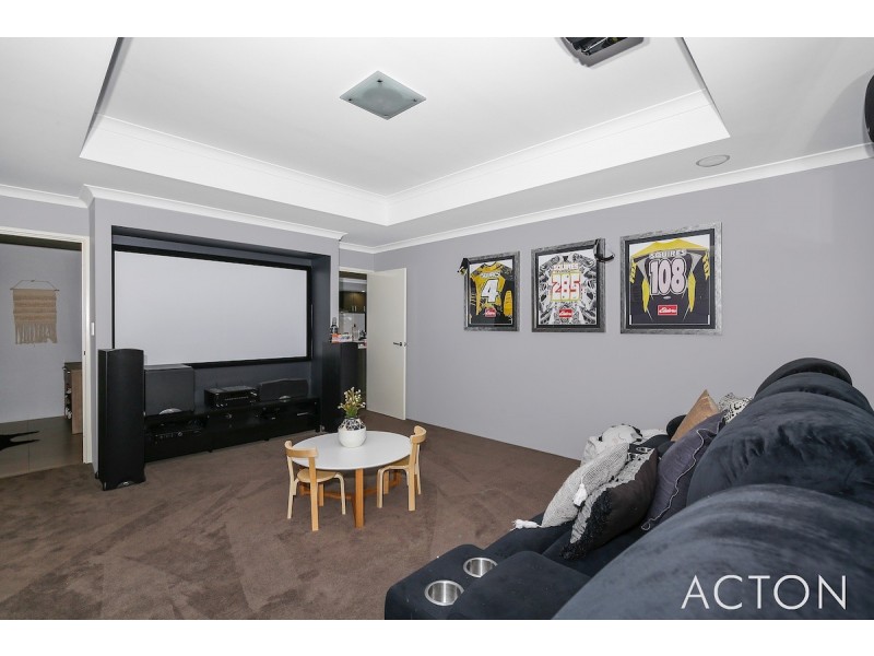 12 Splendens Turn, Halls Head WA 6210