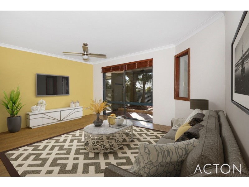 69 Floribunda Ave, Halls Head WA 6210