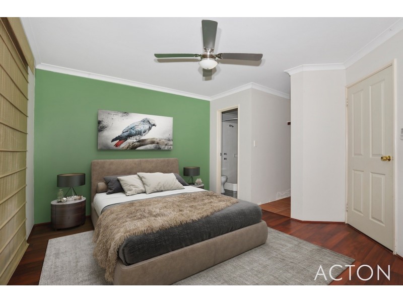 69 Floribunda Ave, Halls Head WA 6210