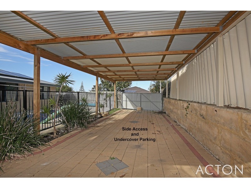 69 Floribunda Ave, Halls Head WA 6210