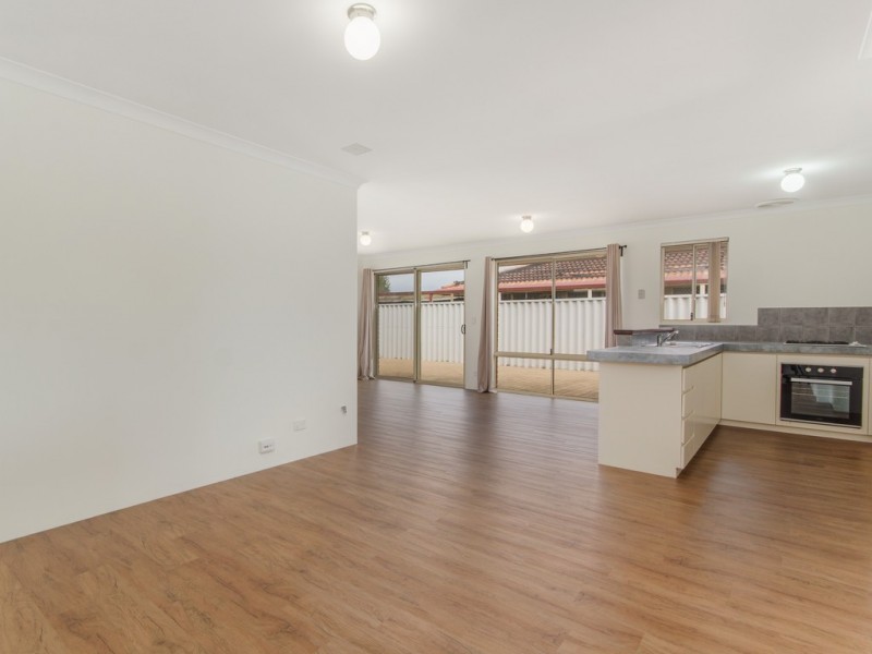 17 Tryall Avenue, Port Kennedy WA 6172